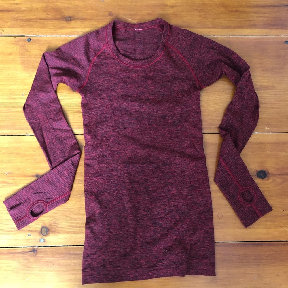 Lululemon workout top